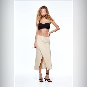 Zara NWT silk like skirt